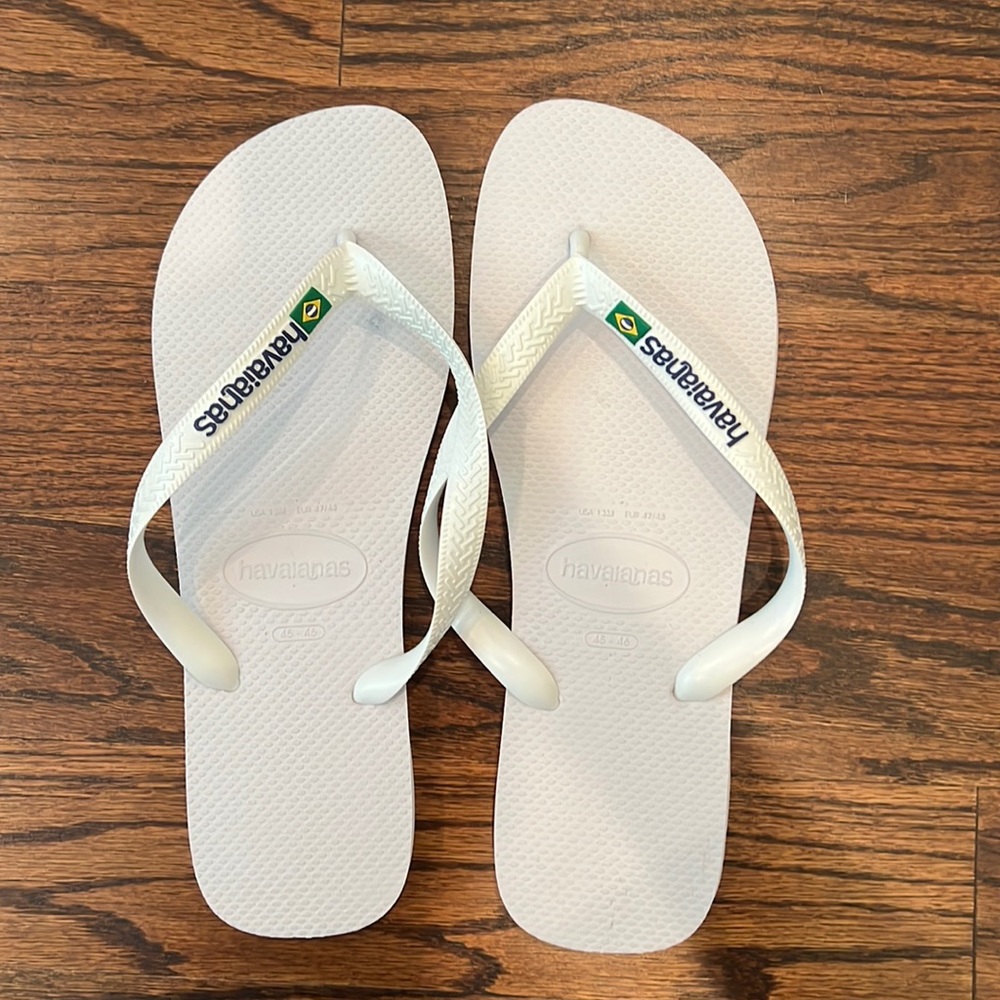 Brand new white Havaianas